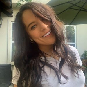 Meet your Posher, Stefanie